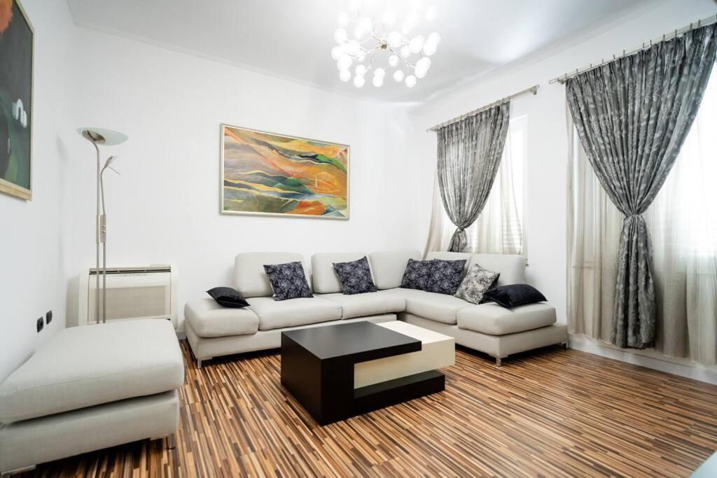Villa Private Luxury Villa, River View Shkodër